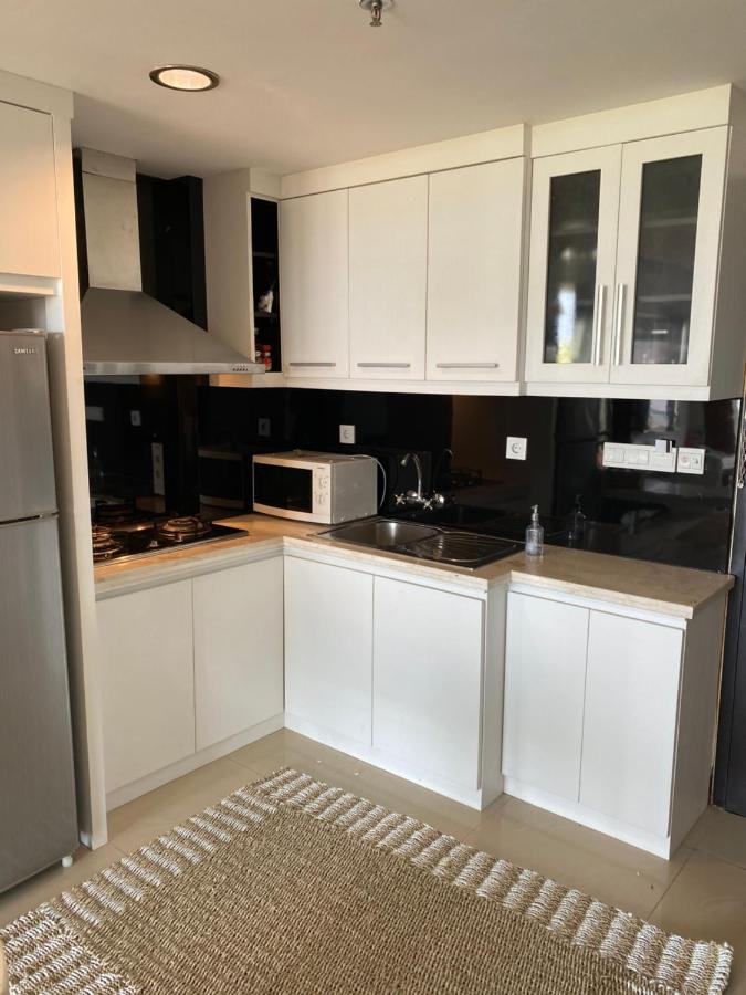 Stylish 2 Bedroom Penthouse Apt, Newly Refreshed, 50 Mbps, Pool, Gym, Resto Кута Екстериор снимка