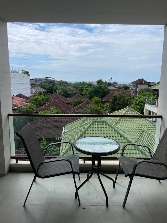 Stylish 2 Bedroom Penthouse Apt, Newly Refreshed, 50 Mbps, Pool, Gym, Resto Кута Екстериор снимка