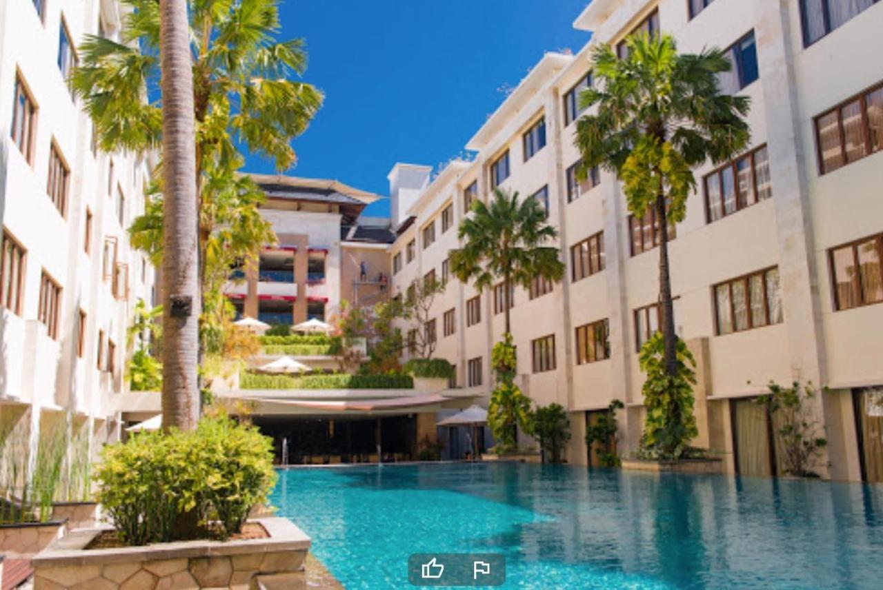 Stylish 2 Bedroom Penthouse Apt, Newly Refreshed, 50 Mbps, Pool, Gym, Resto Кута Екстериор снимка