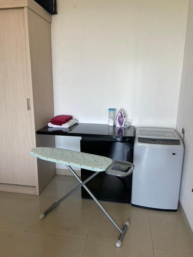 Stylish 2 Bedroom Penthouse Apt, Newly Refreshed, 50 Mbps, Pool, Gym, Resto Кута Екстериор снимка